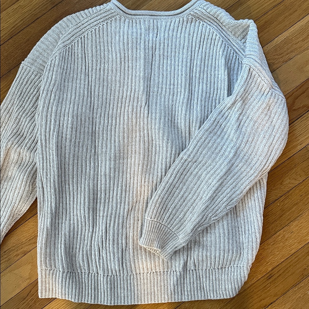 GAP Light Gray Ribbed Knit Pullover - Picture 4 of 4